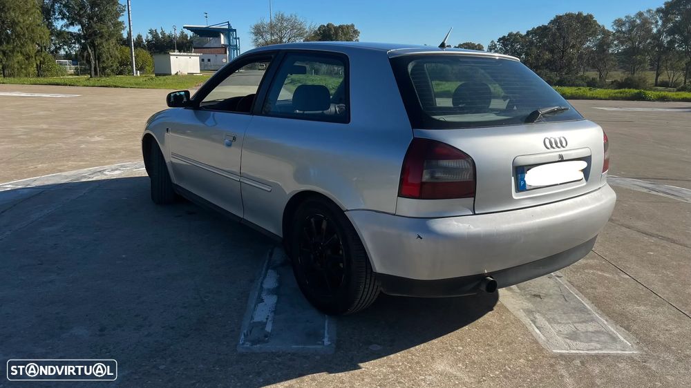 Audi A3 1.8 Sport Turbo - 3