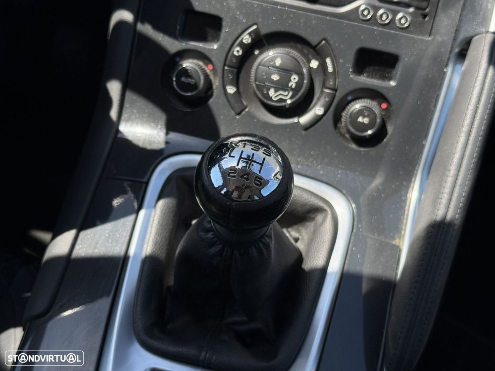 Peugeot 3008 1.2 PureTech Allure Grip Control - 14