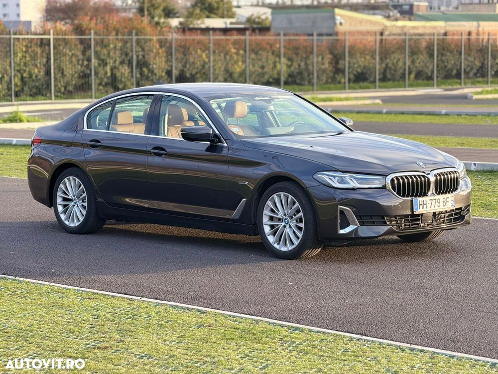 BMW 5 Series 2022 — imagine 11