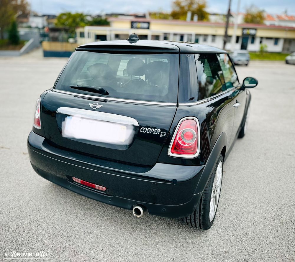 MINI 3 Portas Cooper D - 3