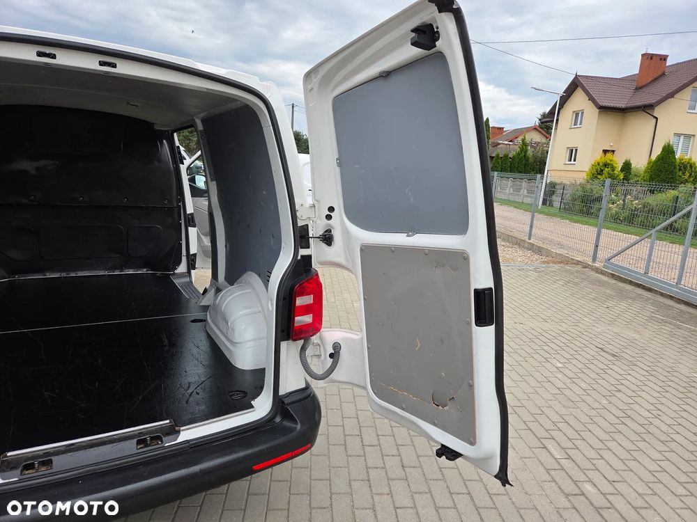 Volkswagen Transporter L2H1 - 19
