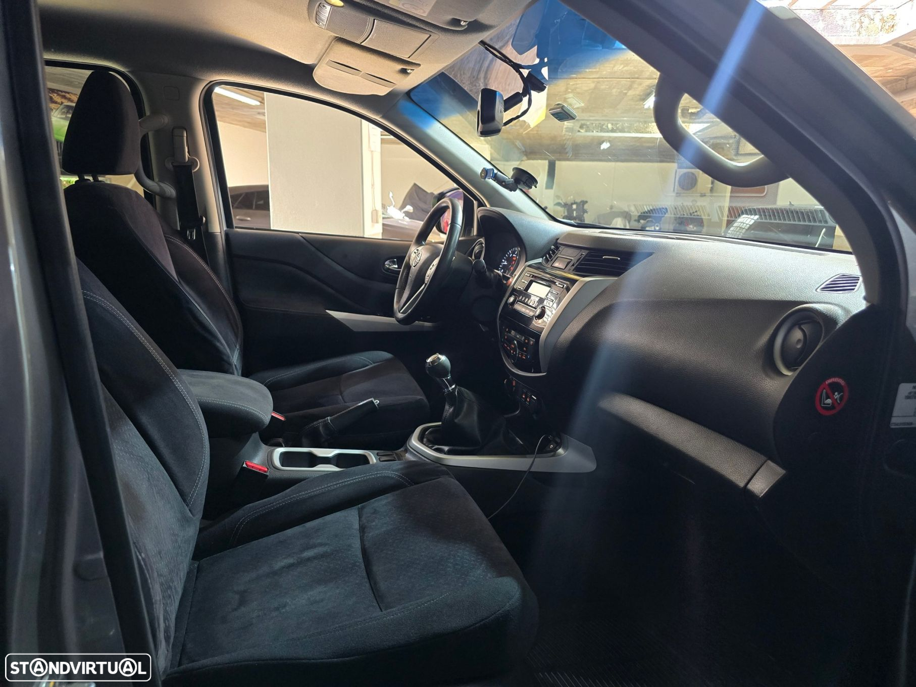 Nissan Navara 2.3 dCi CD 4WD Tekna - 17