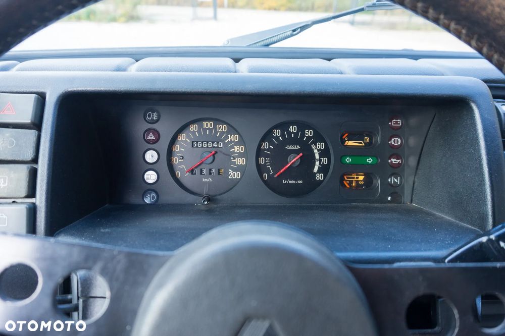 Renault 5 - 28