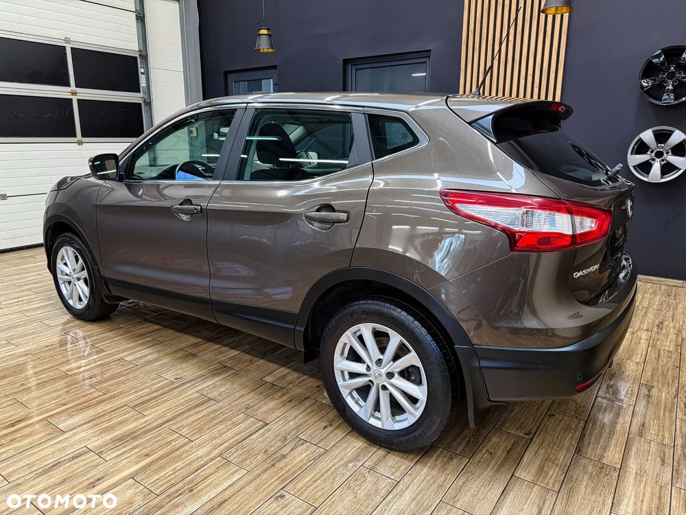Nissan Qashqai 1.2 DIG-T N-Connecta EU6 - 10