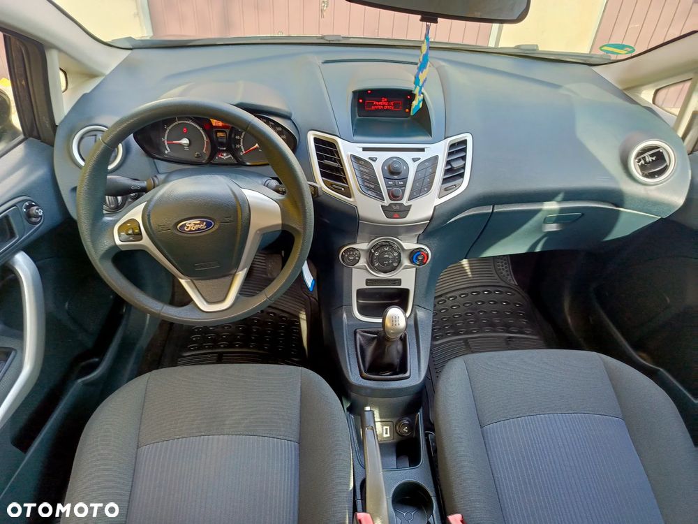 Ford Fiesta 1.25 Trend SVP - 24