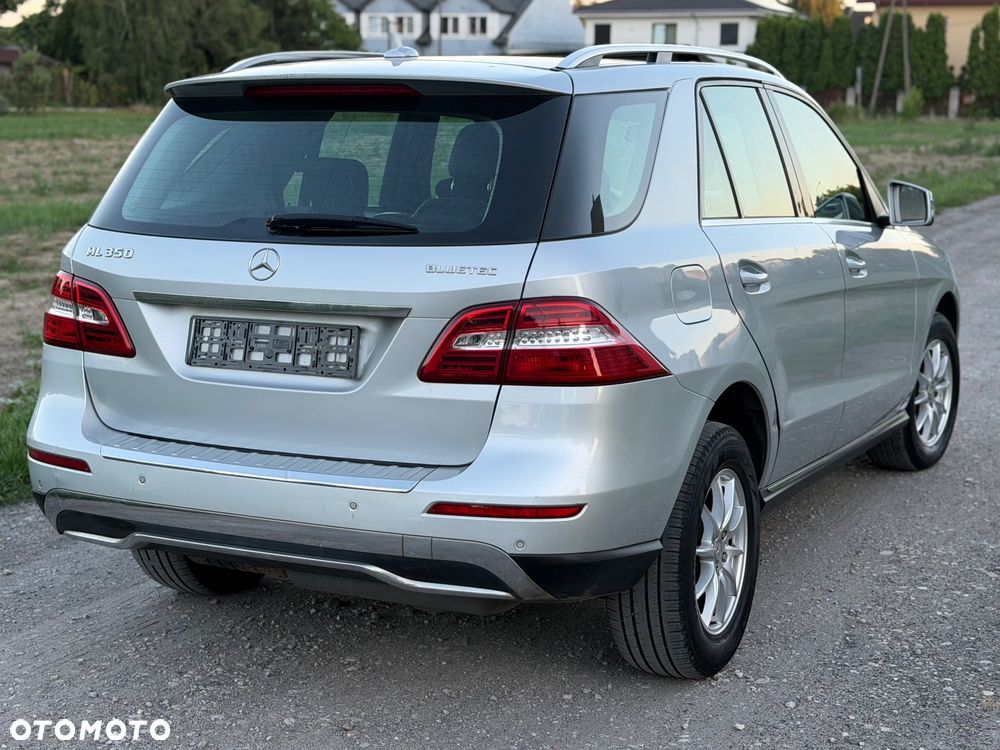 Mercedes-Benz ML - 25