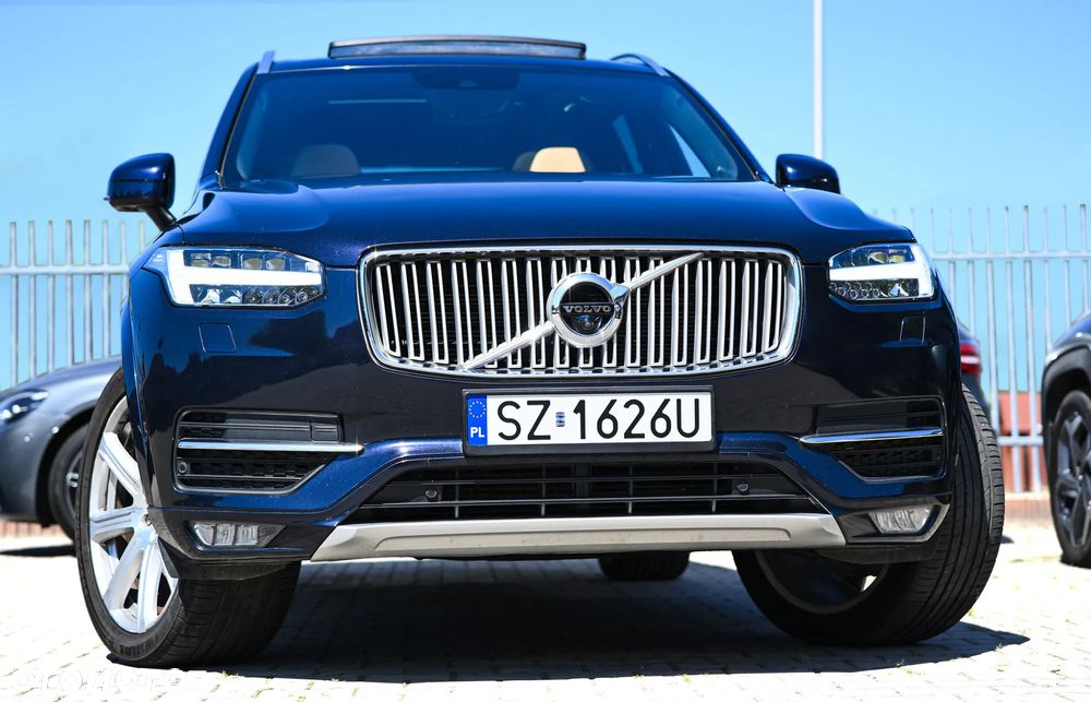 Volvo XC 90 D5 SCR AWD Inscription 7os - 28