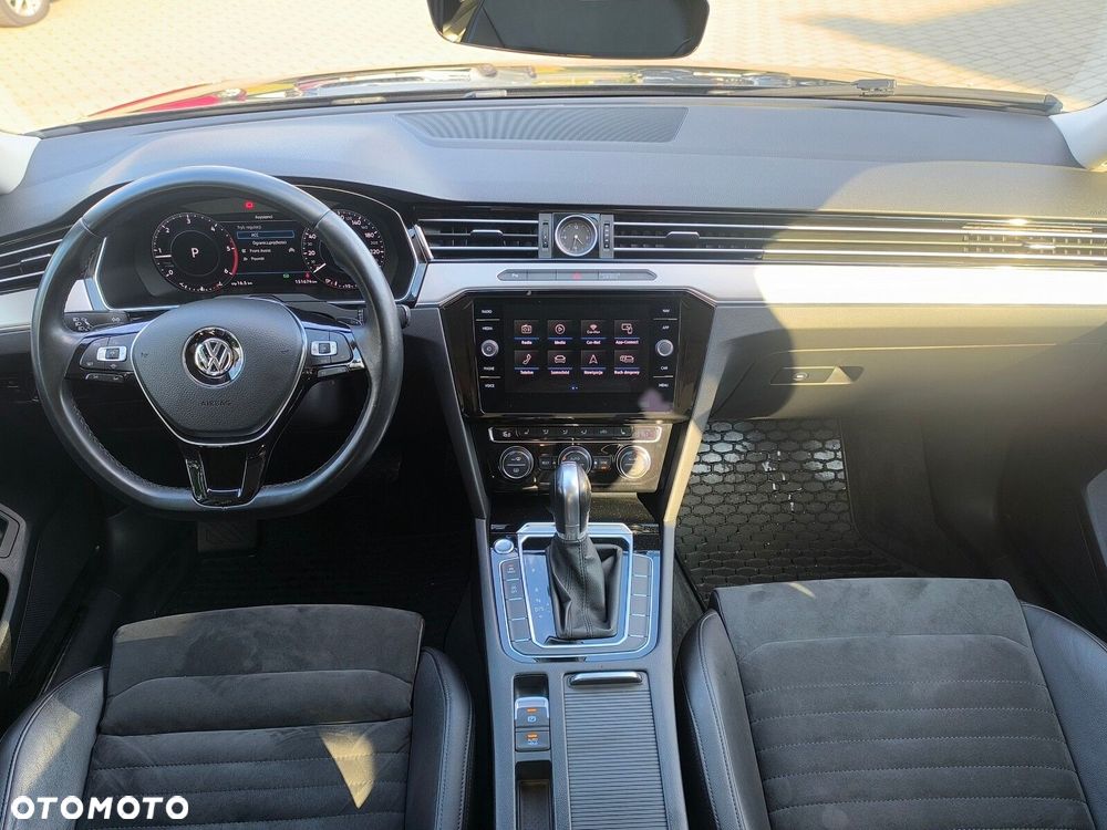 Volkswagen Passat - 13