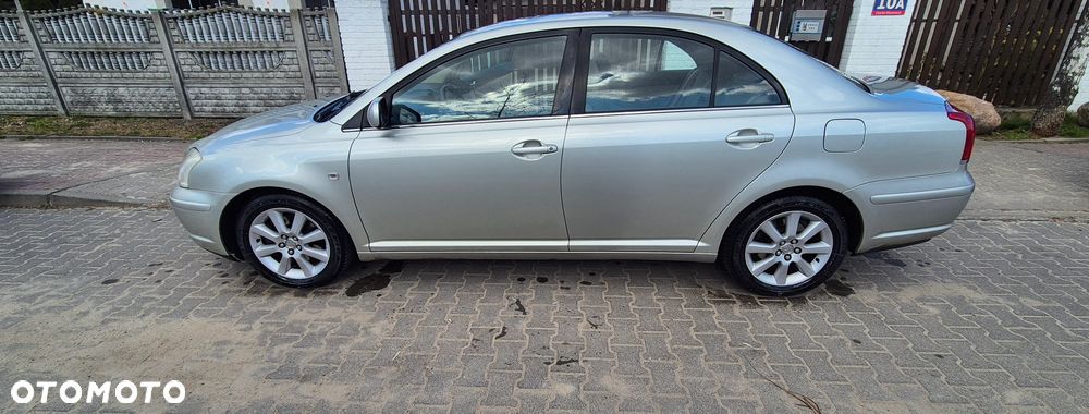 Toyota Avensis 2.0 VVT-i Prestige - 11