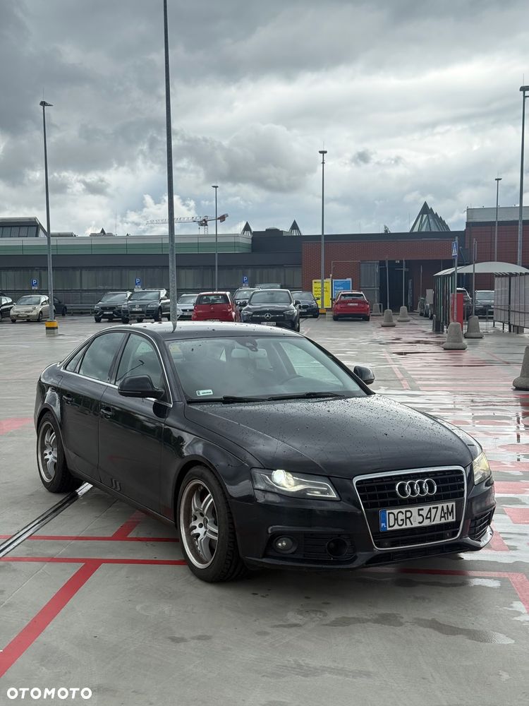 Audi A4 Limousine - 3