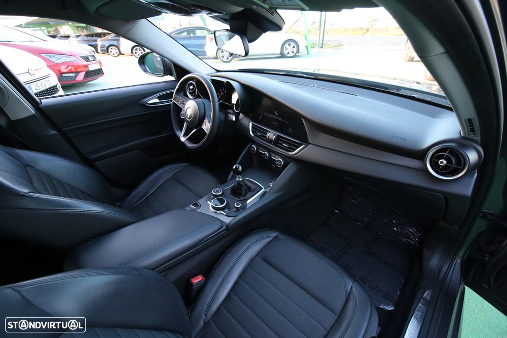 Alfa Romeo Giulia 2.2 D - 20