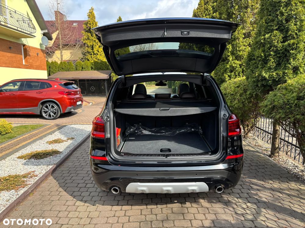 BMW X3 sDrive18d xLine sport - 16