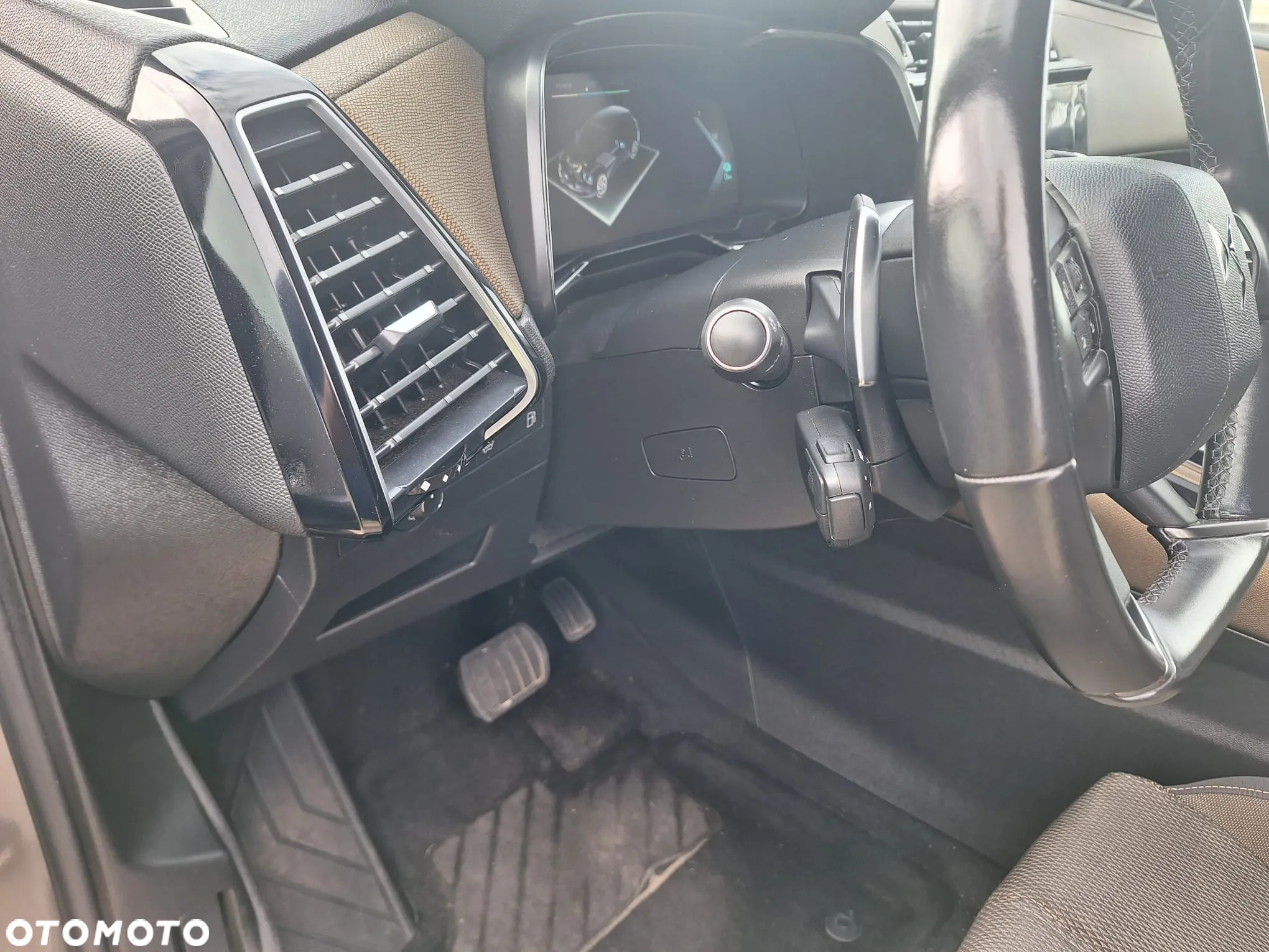 DS Automobiles DS 7 Crossback 1.6 E-Tense 4x4 Grand Chic - 22