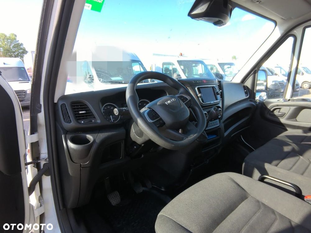 Iveco DAILY - 7