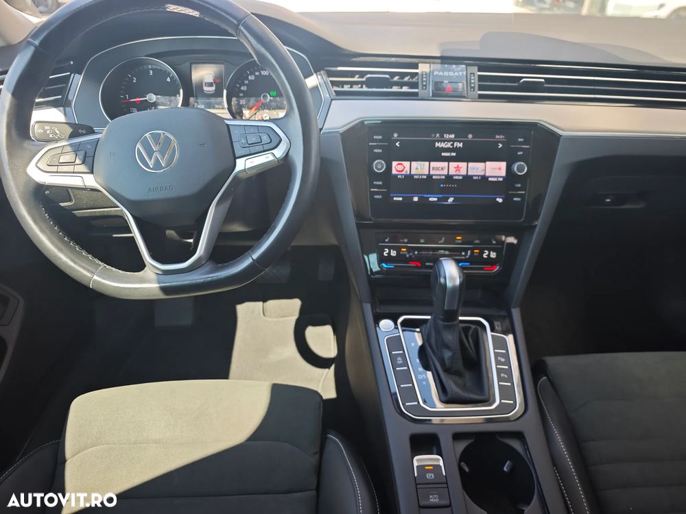 Volkswagen Passat 2.0 TDI DSG Highline - 20