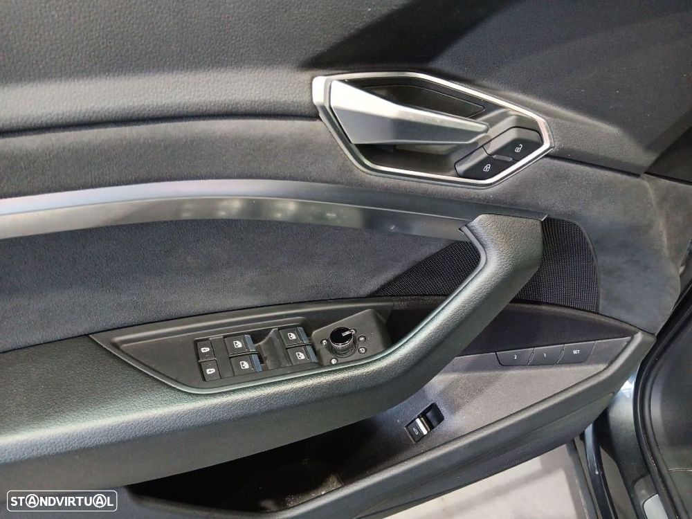 Audi e-tron Sportback 55 quattro S line - 13