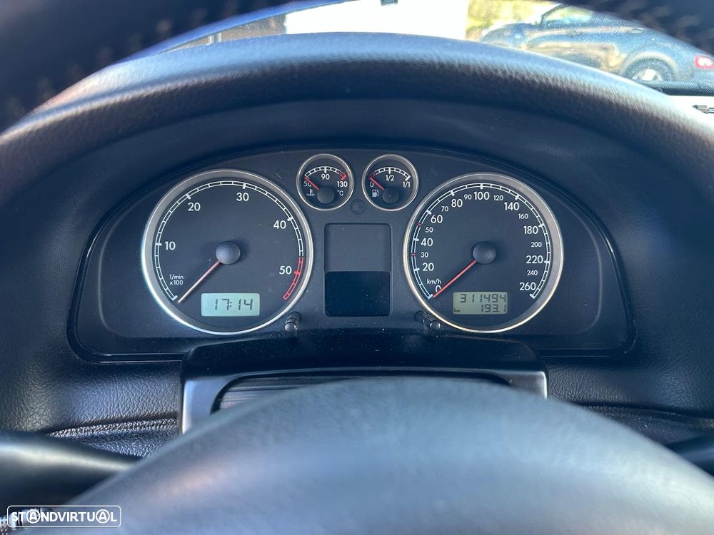 VW Passat Variant 1.9 TDi Conf.Plus 6V - 19