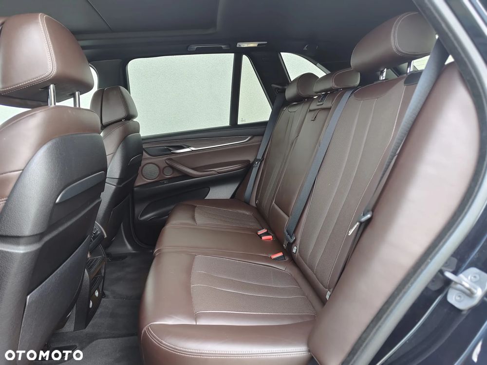 BMW X5 M M50d - 9