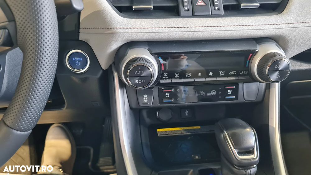 Toyota RAV4 2.5 4x4 Lounge - 14