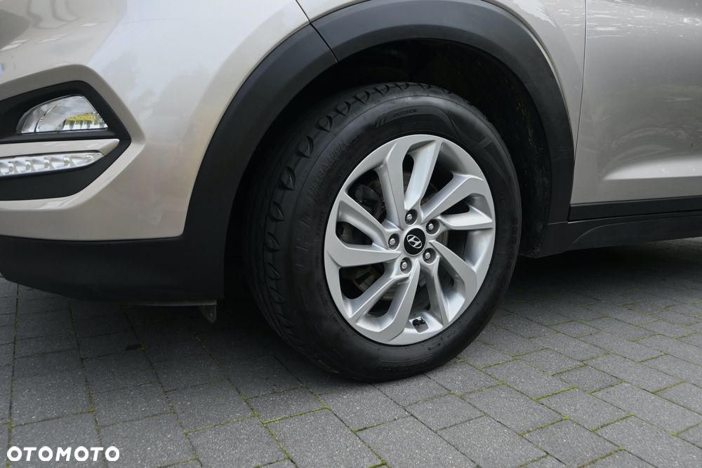 Hyundai Tucson 1.7 CRDI BlueDrive Comfort 2WD - 38