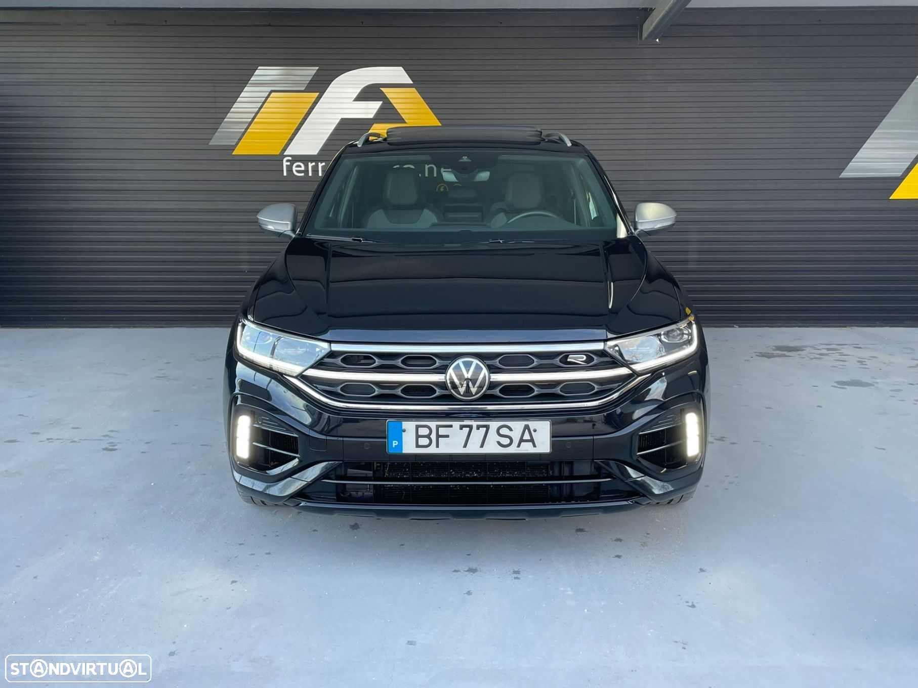 VW T-Roc 2.0 TSI R - 6
