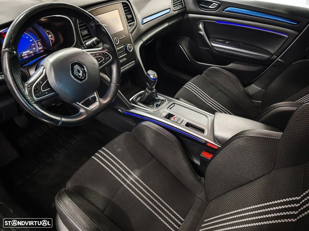 Renault Mégane Sport Tourer 1.5 dCi GT Line - 22