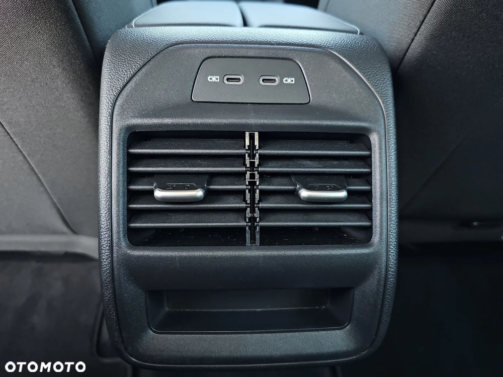 Volkswagen Passat 1.5 TSI EVO Business DSG - 27