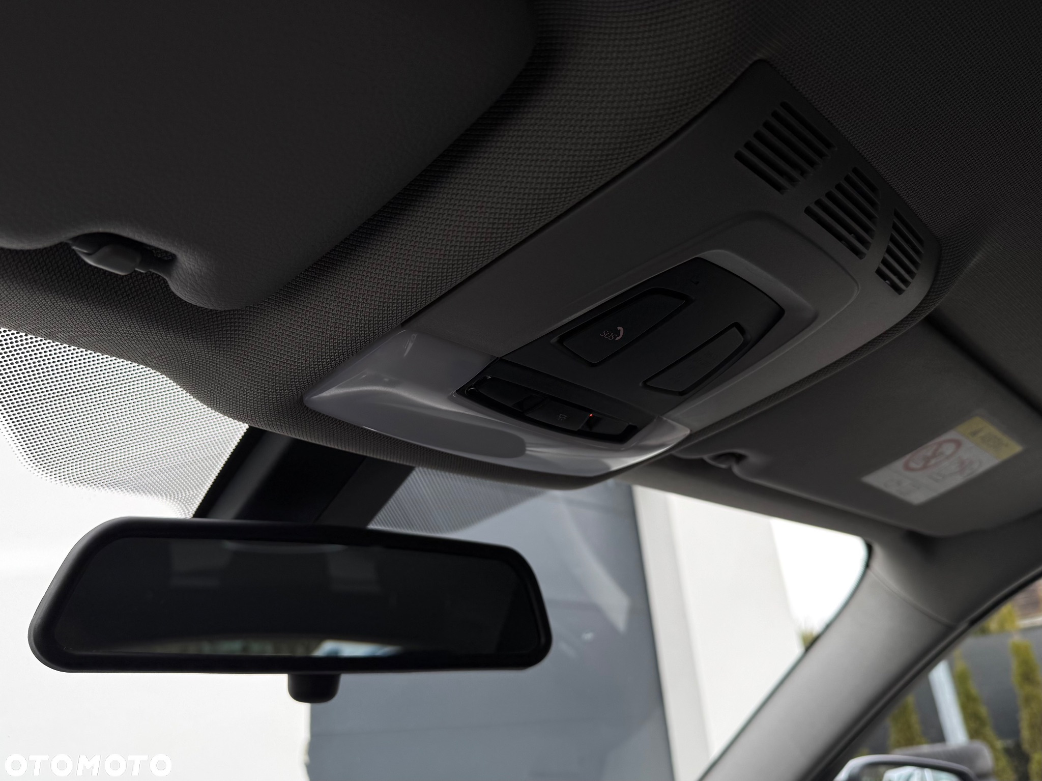 BMW Seria 3 318d Touring - 23