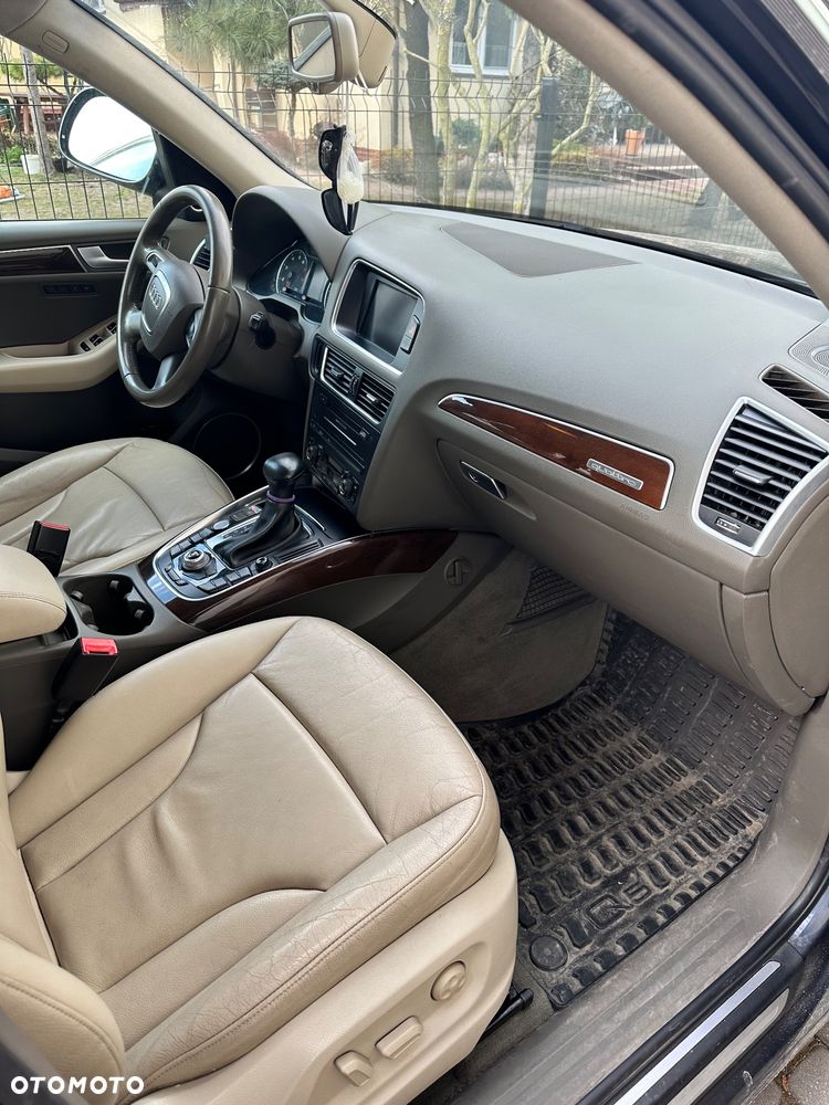 Audi Q5 3.2 FSI Quattro S tronic - 13
