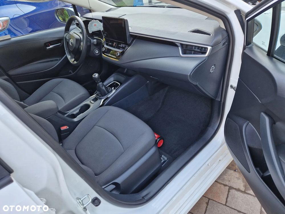 Toyota Corolla 1.5 Comfort - 24