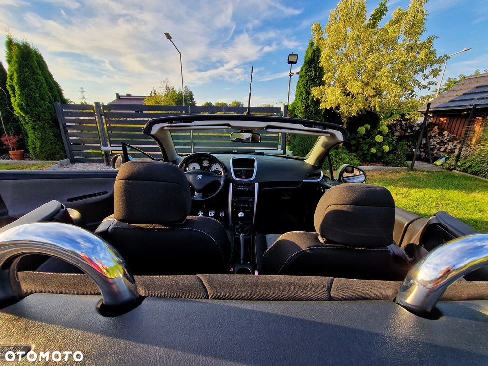 Peugeot 207 CC 1.6 Sport - 11