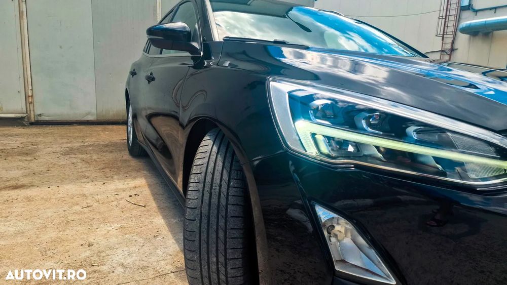 Ford Focus - 11