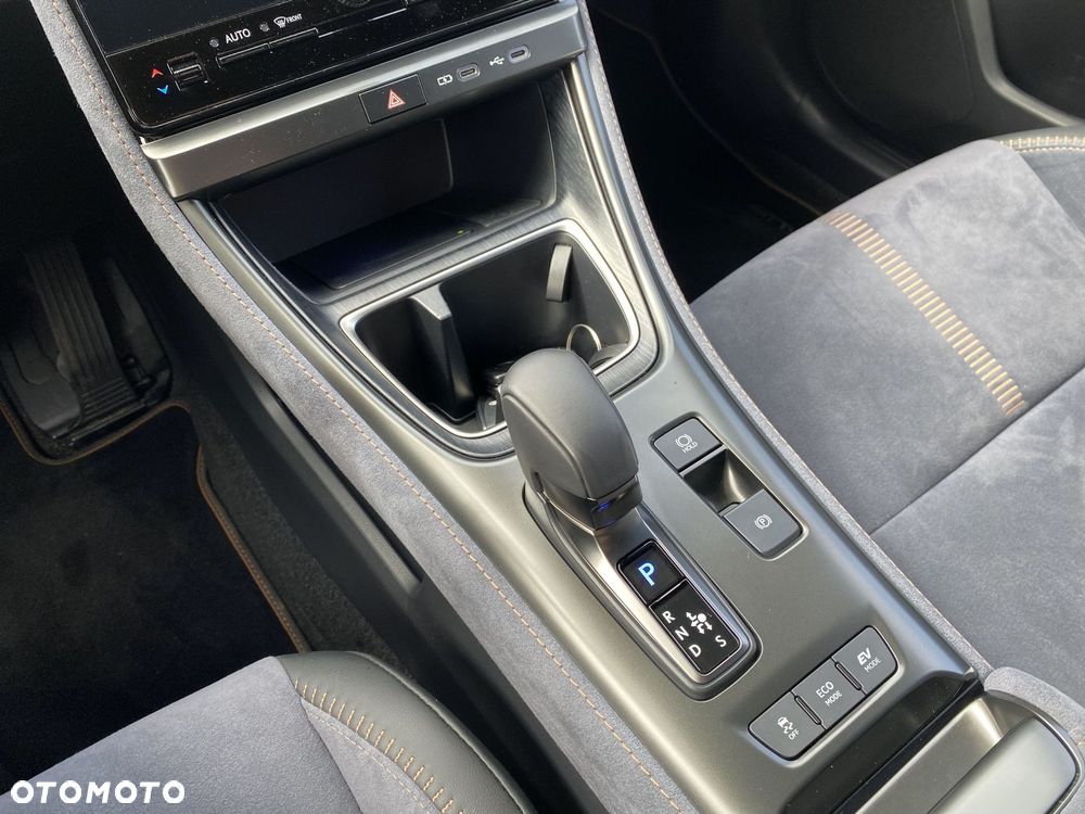 Lexus LBX 1.5 Hybrid Cool - 21