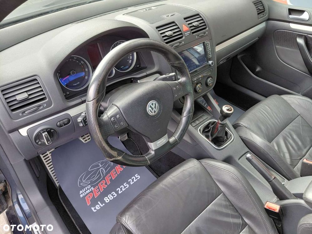 Volkswagen Golf - 12