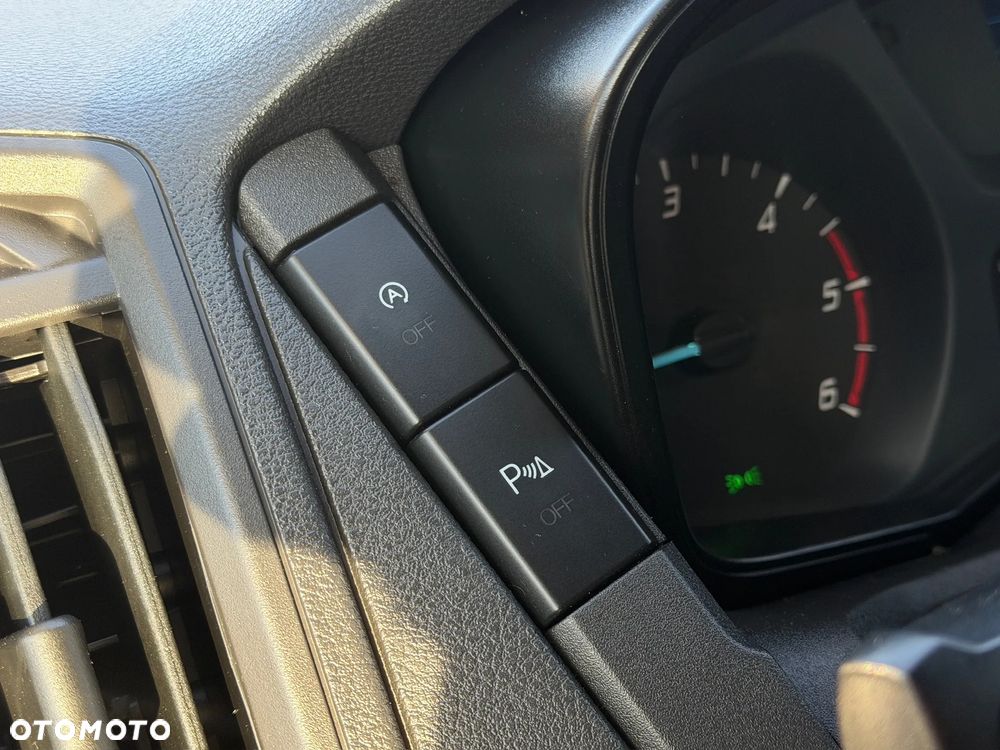 Ford Transit L3H2 Trend - 14