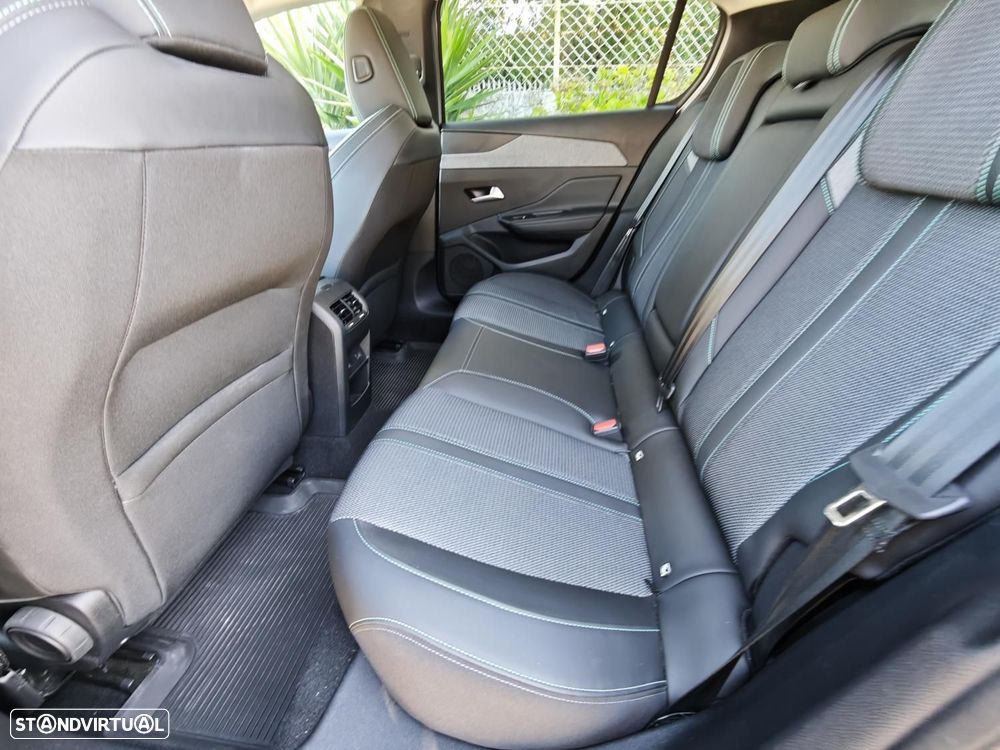 Peugeot 308 1.5 BlueHDi Allure EAT8 - 39