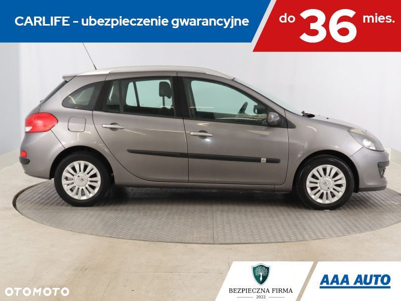 Renault Clio - 8