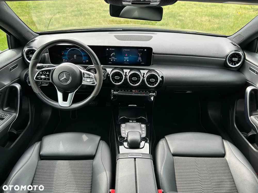 Mercedes-Benz Klasa A 200 AMG Line 7G-DCT - 29