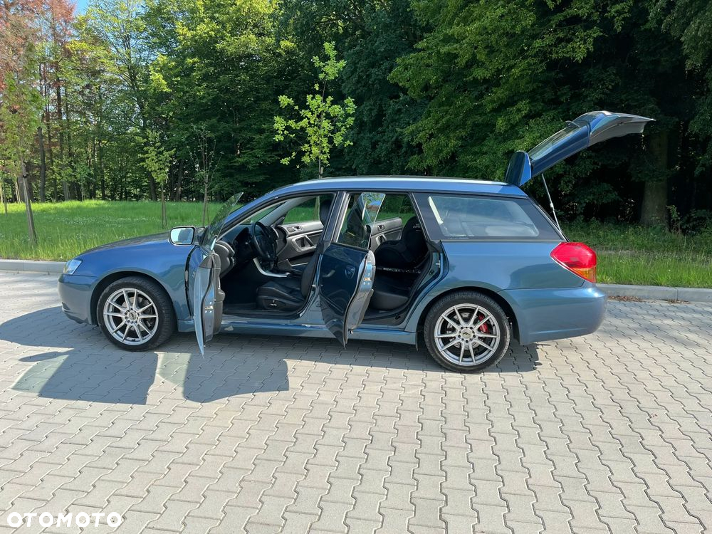 Subaru Legacy - 11