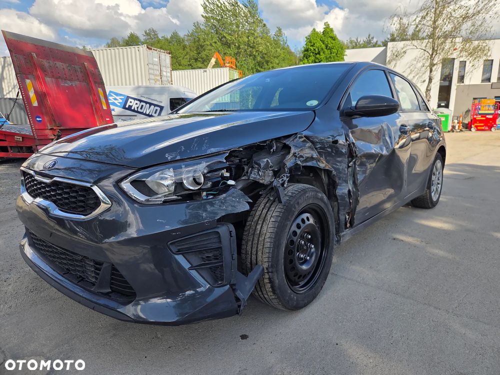 Kia Ceed 1.6 CRDi SCR L Business Line - 1