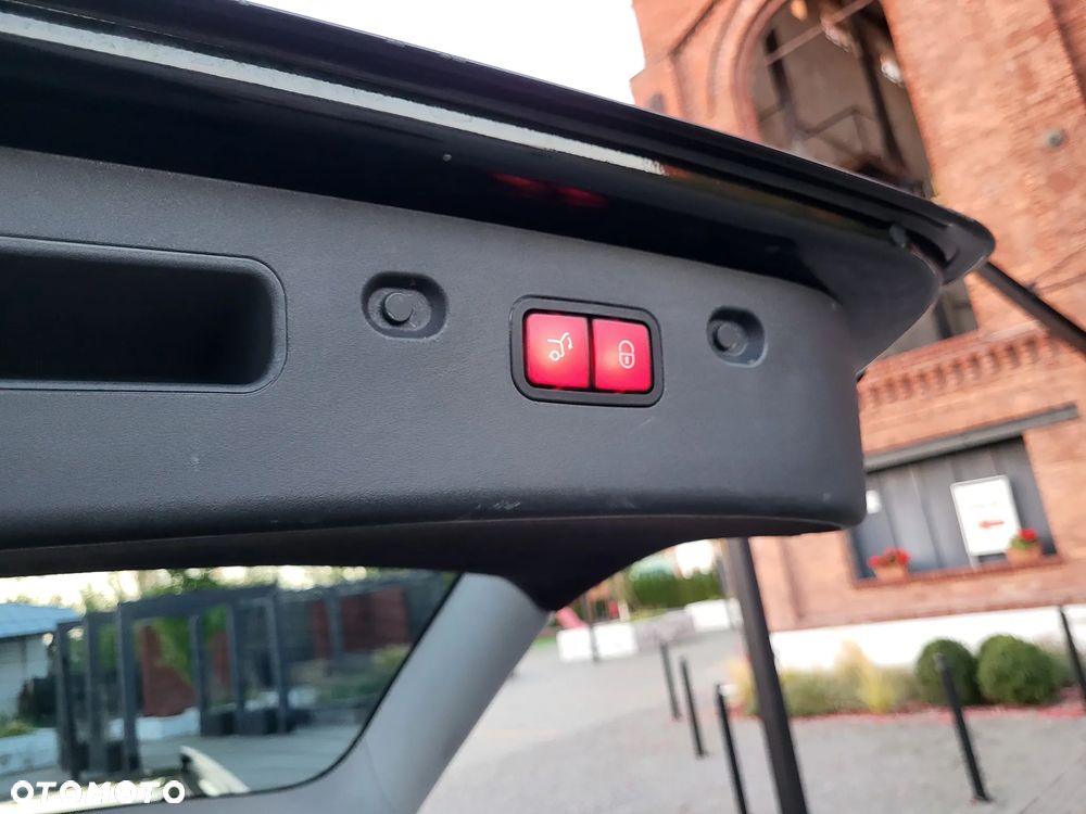 Mercedes-Benz Klasa E 500 T Avantgarde - 37