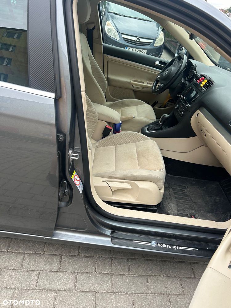 Volkswagen Golf 1.4 TSI Highline DSG - 2