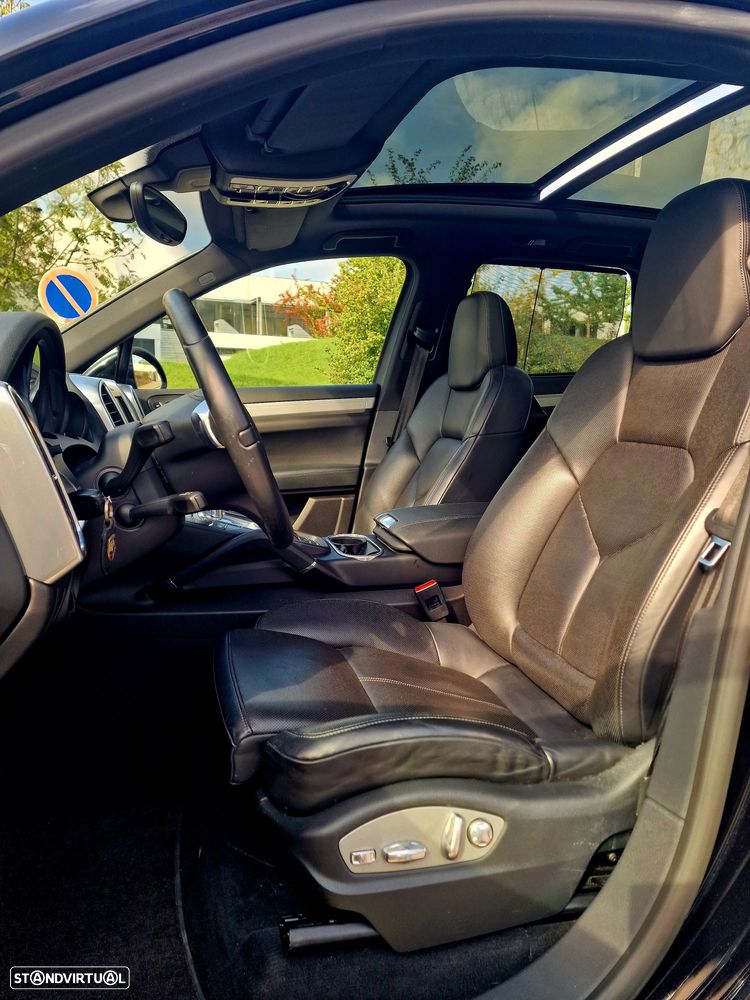 Porsche Cayenne 3.0 V6 - 22