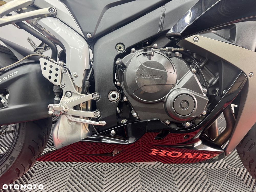 Honda CBR - 39
