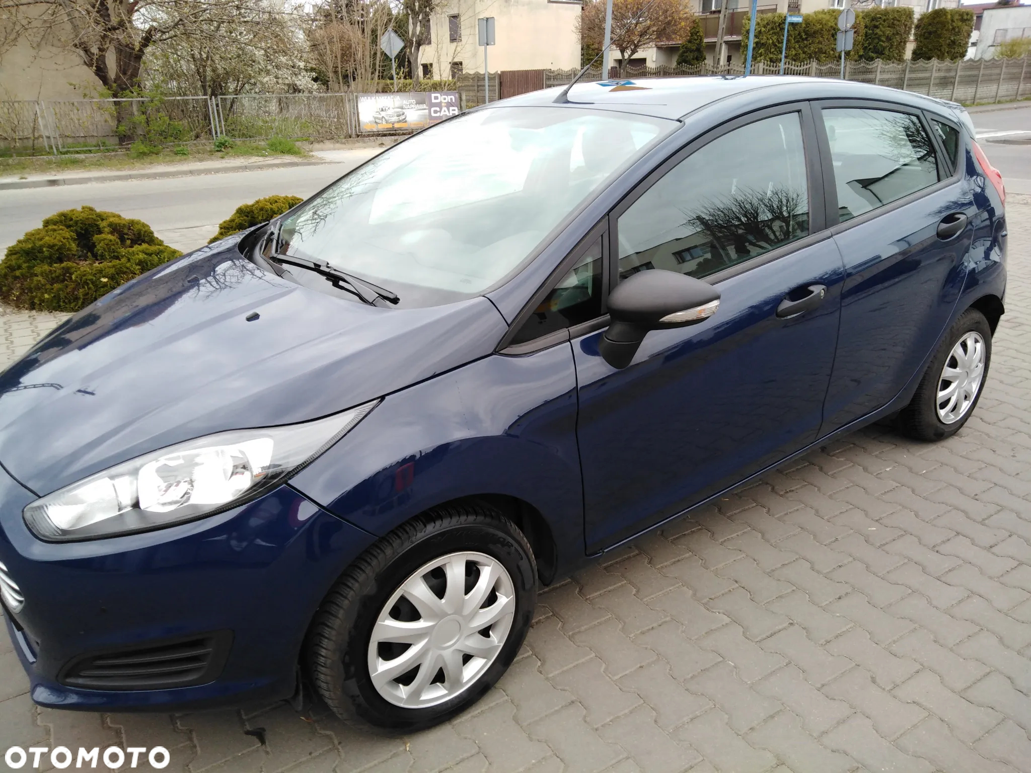 Ford Fiesta 1.5 TDCi Ambiente - 2