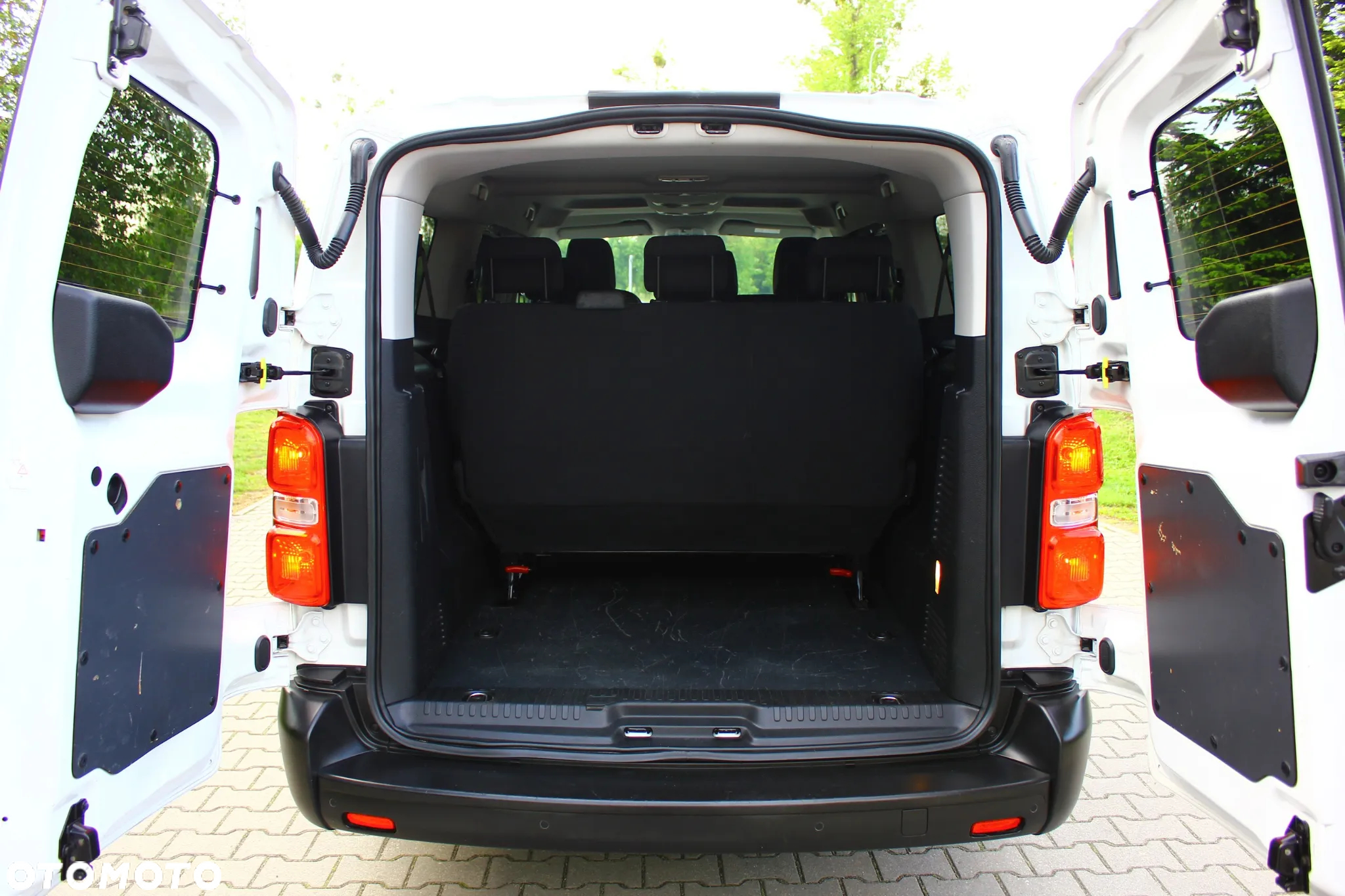 Toyota ProAce Kombi 2.0 D-4D Long 2,8t - 33