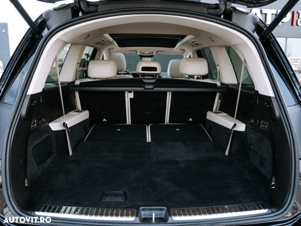 Mercedes-Benz GLS - 25