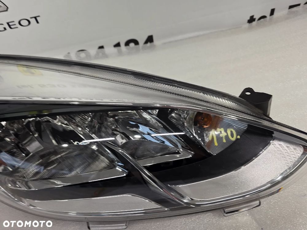FORD FIESTA MK8 17- ACTIVE / ST-LINE / VIGNALE PRAWA ZWYKŁA LAMPA PRZEDNIA PRZÓD , NR H1BB-13W029-AD , NR AUKCJI LPP170 - 3
