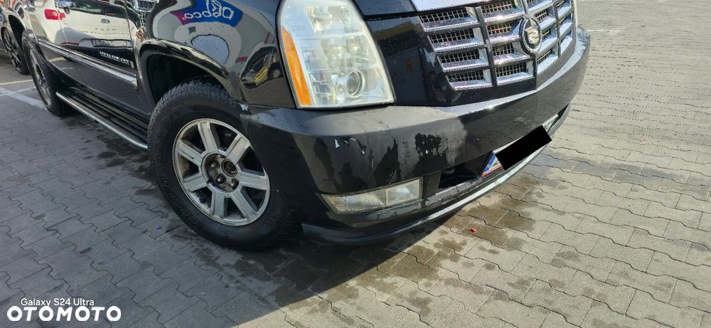 Cadillac Escalade - 10