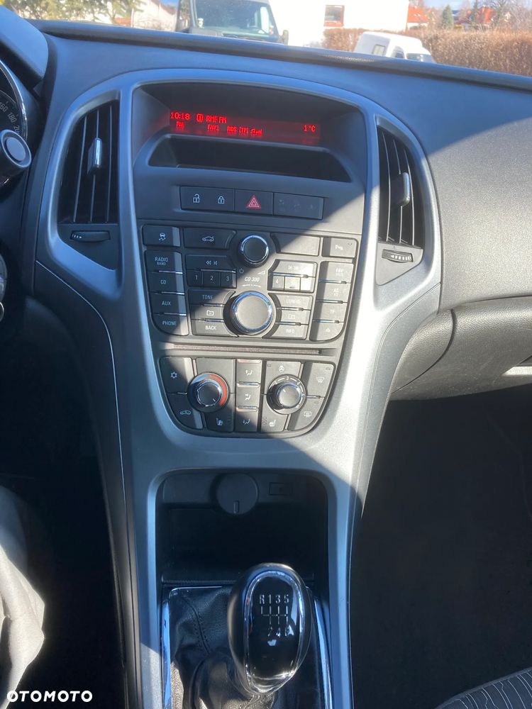 Opel Astra 1.4 Turbo - 8